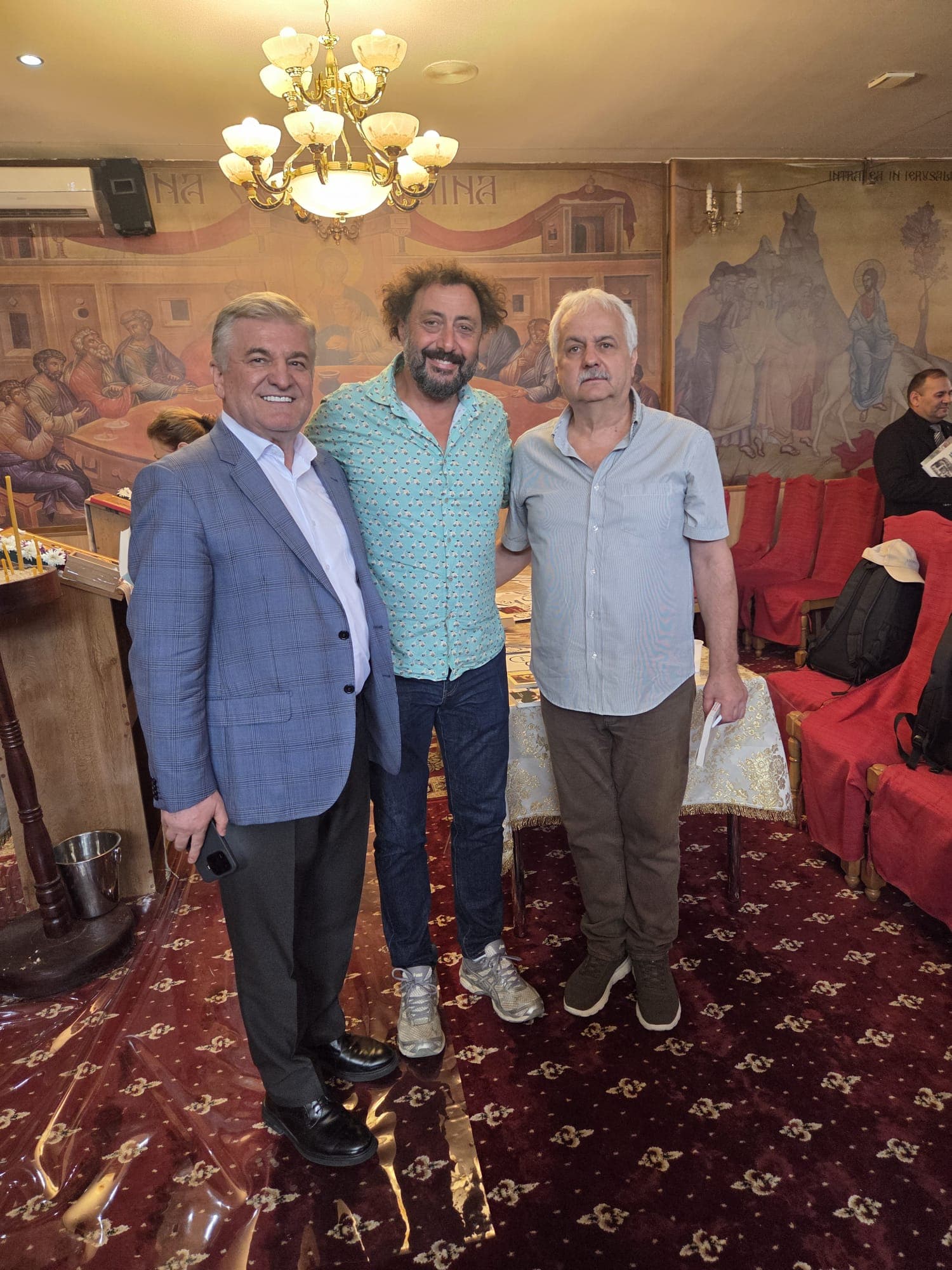 Trei participanți la întâlnirea din Parla, Madrid.